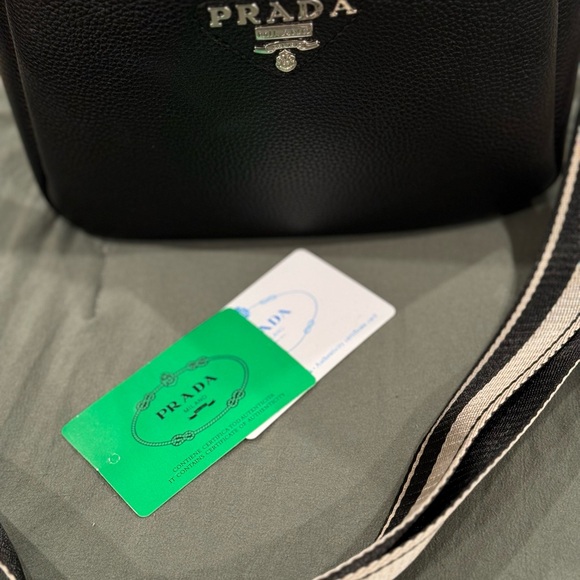 Prada Women’s Handbag Medium Size black Silver Hardware Comes With 2 Straps - Picture 4 of 8